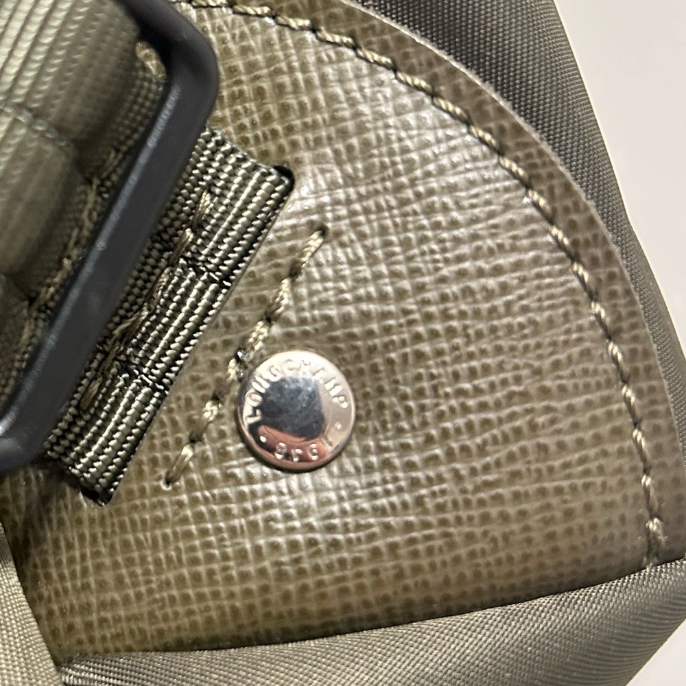 Longchamp Unisex Olive Nylon Daypack with Front Zip Pockets NWOT - Picture 3 of 12